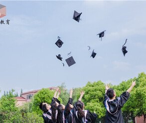 深圳低學(xué)歷升本科需好多費(fèi)用？選擇哪家培訓(xùn)機(jī)構(gòu)師資好