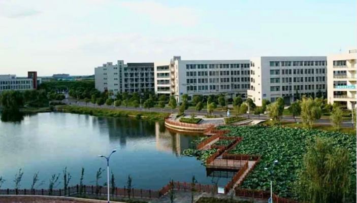 初中畢業(yè)讀大專(zhuān)！2025安徽工業(yè)職院3+3升學(xué)班｜國(guó)家承認(rèn)學(xué)歷｜火熱招生中-圖2